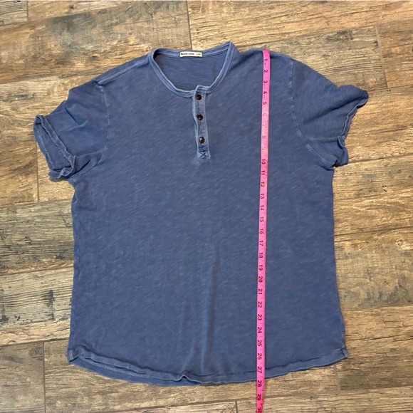 Marine Layer women’s  periwinkle Henley Shirt - Picture 7 of 7